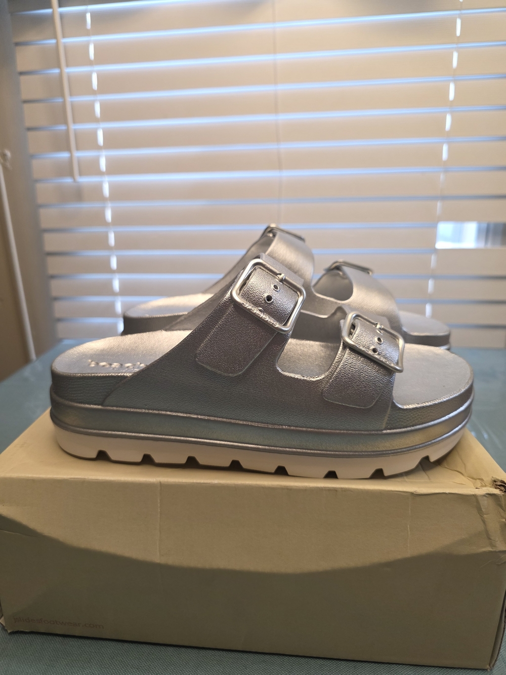 J/SlidesWomen's Simply Double Buckle Platform Slide Sandals